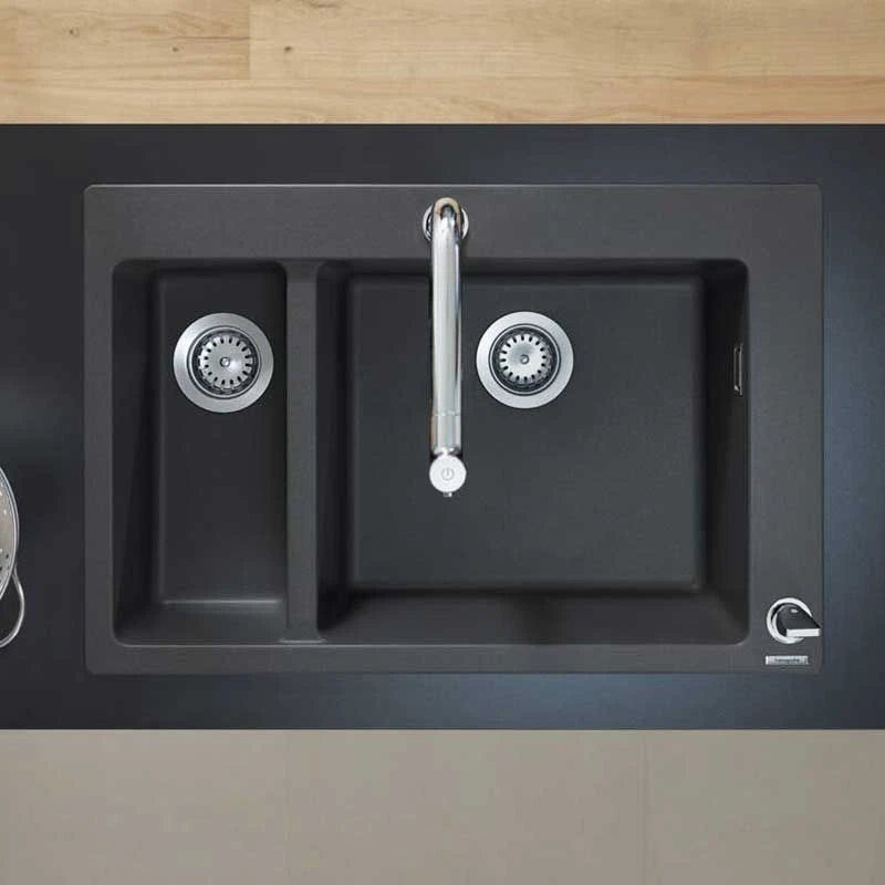 Hansgrohe Metris Select M71 2-Hole Single Lever Kitchen Mixer Tap 200 With Pull-Out Spout & Sbox Single Spray Mode - Chrome - 73804000 5 Hansgrohe Metris Select M71 2-Hole Single Lever Kitchen Mixer Tap 200 With Pull-Out Spout & Sbox Single Spray Mode - Chrome - 73804000 - Image 5