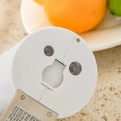 HOMCOM 5-in-1 Electric Hand Mixer - White - 800-102V70 -Blanco Shop homcom 800102v70 close up view