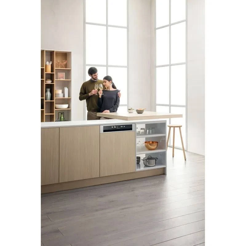 Hotpoint HBC 2B19 X UK N Built In Semi Integrated 60cm Dishwasher - Stainless Steel 2 Hotpoint HBC 2B19 X UK N Built In Semi Integrated 60cm Dishwasher - Stainless Steel - Image 2