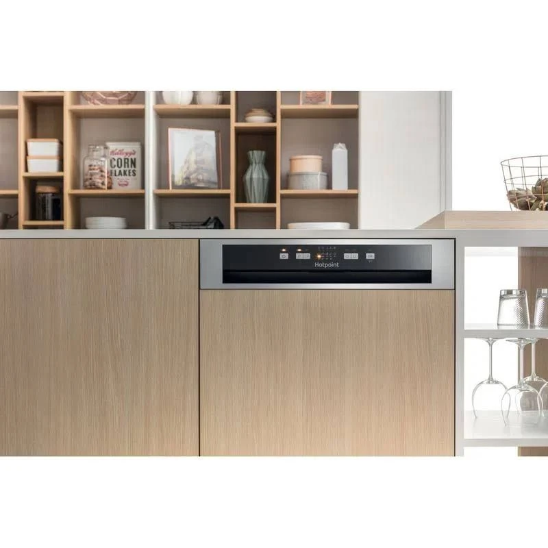 Hotpoint HBC 2B19 X UK N Built In Semi Integrated 60cm Dishwasher - Stainless Steel 5 Hotpoint HBC 2B19 X UK N Built In Semi Integrated 60cm Dishwasher - Stainless Steel - Image 5