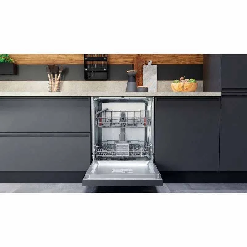 Hotpoint HBC 2B19 X UK N Built In Semi Integrated 60cm Dishwasher - Stainless Steel 10 Hotpoint HBC 2B19 X UK N Built In Semi Integrated 60cm Dishwasher - Stainless Steel - Image 10