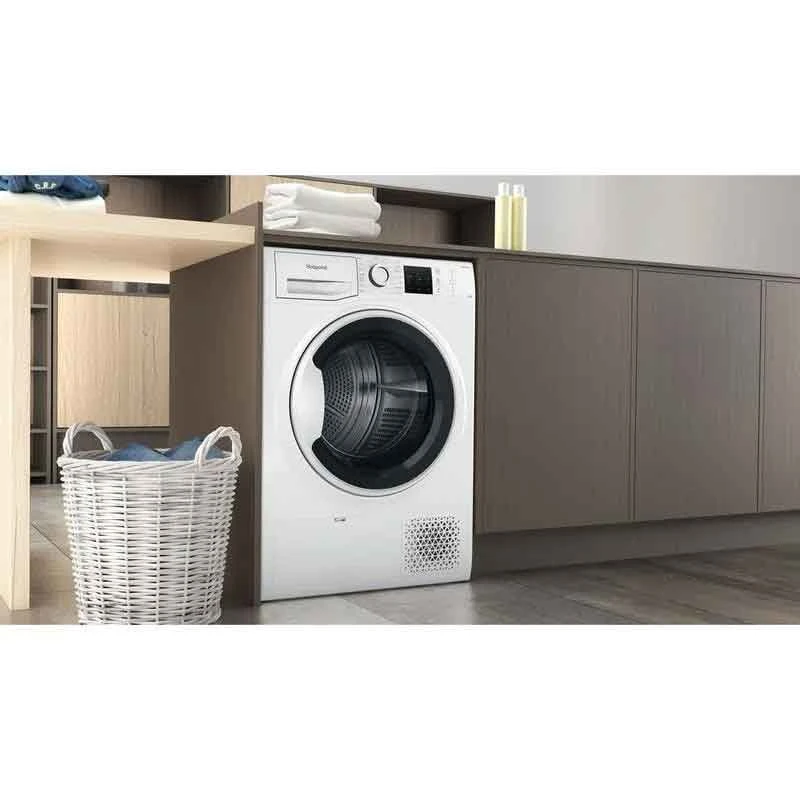 Hotpoint NT M10 81WK UK Free Standing 8KG Tumble Dryer - White 5 Hotpoint NT M10 81WK UK Free Standing 8KG Tumble Dryer - White - Image 5